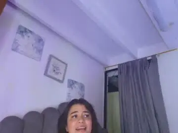 Chaturbate Live Porn of emma_saenz01