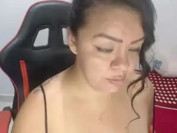 Chaturbate Live Sex Cam of natachaprinss22