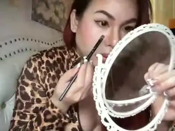 Chaturbate Live Sex Cam of delicious_iya69