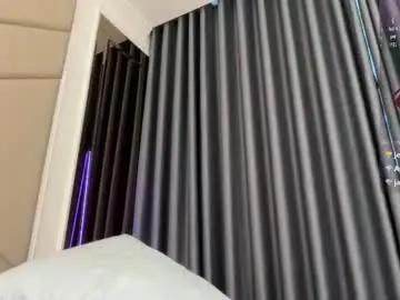 Chaturbate Free Porn Cam of sexy_misses19