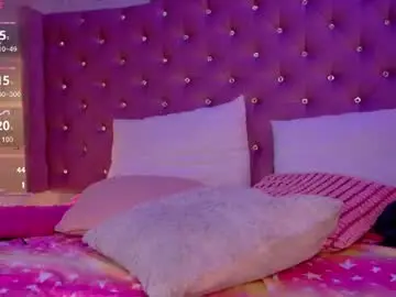 Chaturbate Live Sex Cam of coralvega