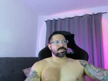 Chaturbate Live Sex Cam of pierrevidal