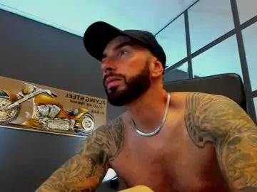 Chaturbate Best live sex cam show of arongrant