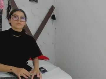Chaturbate Watch Live Sex Cams of serenaluna19