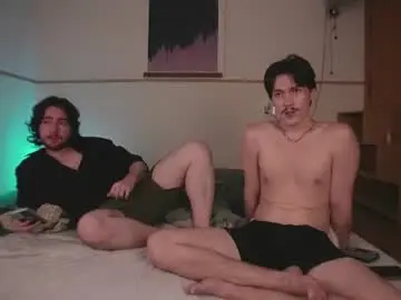 Chaturbate Live Sex Cam of andreyve