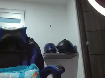 Chaturbate Adult Webcam of yourfavorite_bigclit