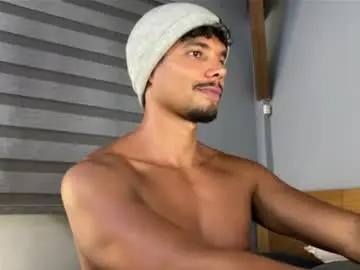 Chaturbate Live Sex Cam of daniel0910s