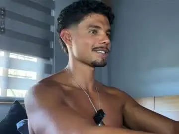Chaturbate Adult Video Chat of daniel0910s