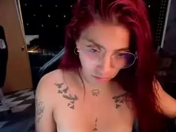 Chaturbate Sex Cam of laura_b_