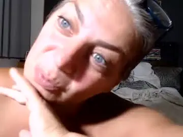 Chaturbate Private Sex Chat of milfyanddaddy