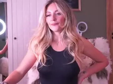 Chaturbate Live Sex Cam of joannee