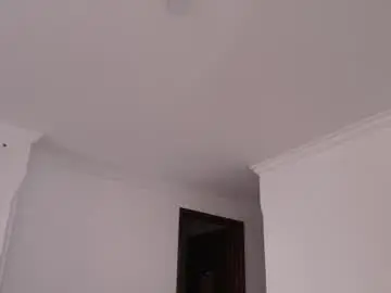 Chaturbate Live Sex Cam of serenaroussee