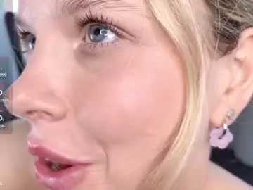 Chaturbate Adult Video Chat of milly_shy