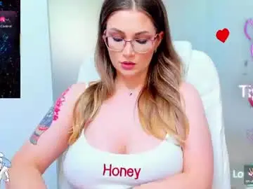 Chaturbate Nude Webcam of evelyne_rose
