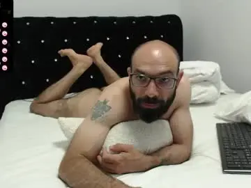 Chaturbate Best live sex cam show of raul27big