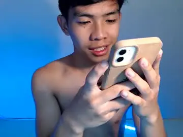Chaturbate Free Porn Cam of clyde_twinkx