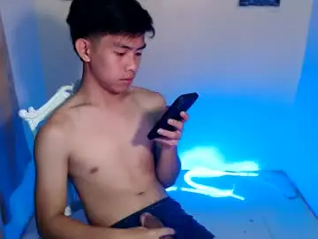 Chaturbate Free Porn Cam of clyde_twinkx