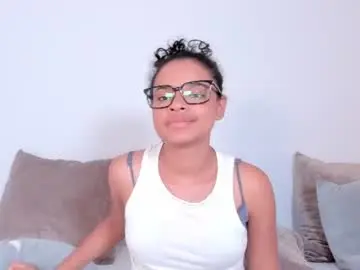 Chaturbate Live Sex Cam of estefa_rose