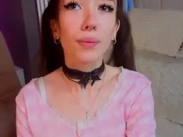 Chaturbate Watch Live Sex Cams of tinyanie