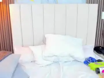 Chaturbate Sex Cam of victoriaguzman_