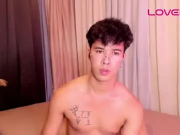 Chaturbate Sex Chat of asiancum_peter