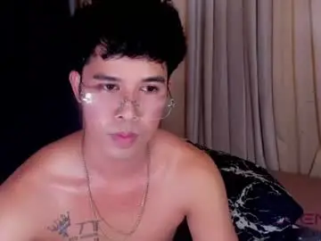 Chaturbate Live Sex Cam of asiancum_peter