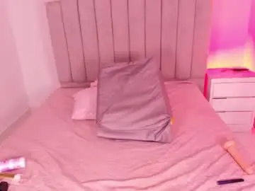 Chaturbate Nude Webcam of gia_roux_