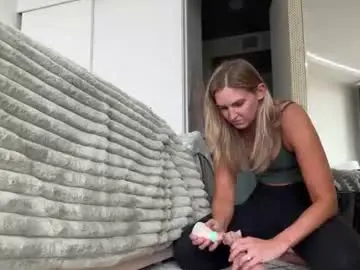 Chaturbate Sex Cam of graciemae_baexx