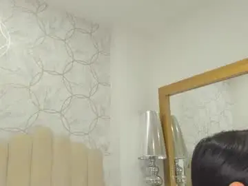 Chaturbate Sex Chat of foxy200__