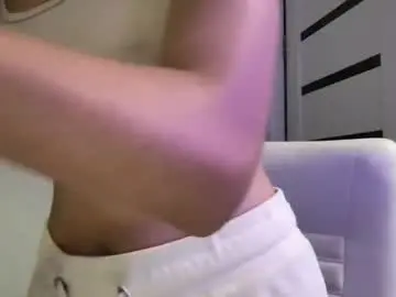 Chaturbate Adult Webcams of foxyshy_x