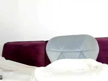 Chaturbate Live Sex Cam of hornyemma_