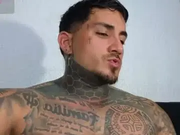 Chaturbate Best live sex cam show of twonaugthy77
