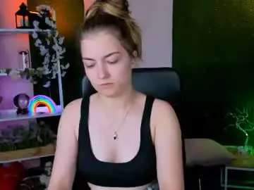 Chaturbate Free Live Porn of elyra_lir
