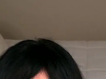 Chaturbate Live Sex Cam of kxaxmichelle