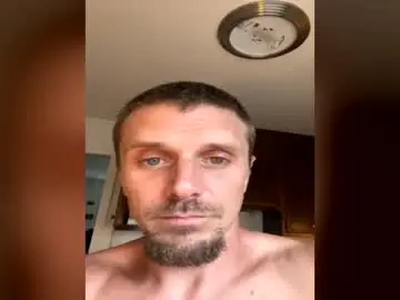 Chaturbate Live Sex Cam of kcdowdy90