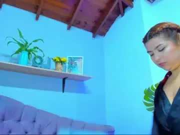 Chaturbate Live Sex Cam of queengrett