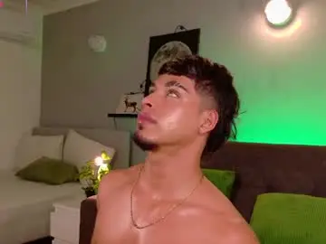 Chaturbate Free Live Porn of ken_boy_