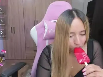 Chaturbate Watch Live Sex Cams of ema_tayy