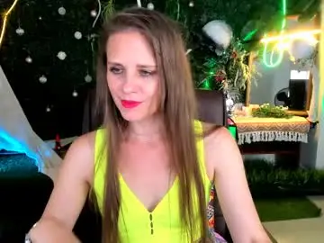 Chaturbate Live Sex Cam of emiliabedy