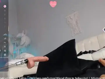 Chaturbate Live Sex Cam of jinxy_loves