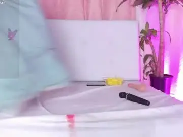 Chaturbate Live Sex of daye_sky