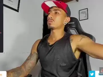 Chaturbate Live Sex Cam of martin_granch