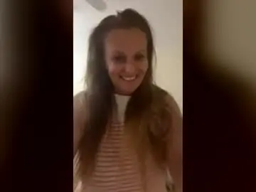 Chaturbate Live Sex Cam of looking4wellsguest910