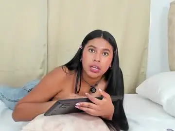Chaturbate Watch Live Sex Cams of perla_la