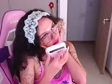 Chaturbate Watch Live Sex Cams of bluee_v