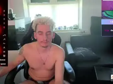 Chaturbate Best live sex cam show of rayzel_white
