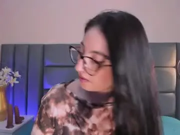 Chaturbate Watch Live Sex Cams of emilyywatson