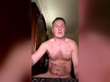Chaturbate Live Porn of bigcockdude31