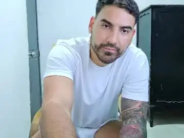 Chaturbate Live Sex of tomy_johnson2