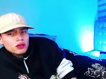 Chaturbate Adult Webcams of _justinmoon2